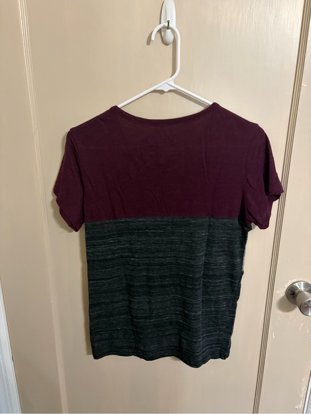 Reflex Colorblock 'LOVE' Short Sleeve Tee in Burgundy, Gray and Charcoal - Picture 2 of 3